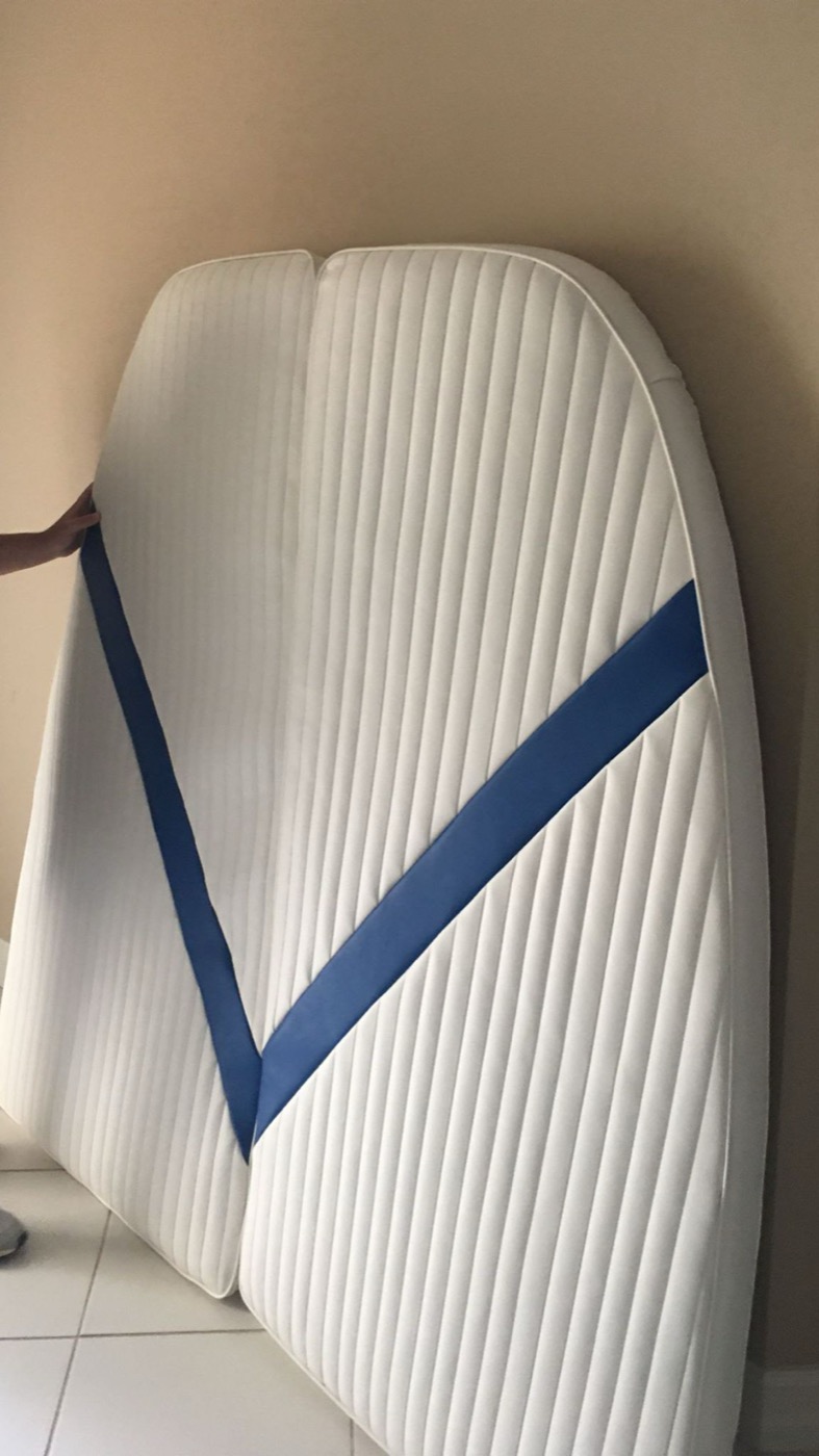 Backrest with a blue accent wedge